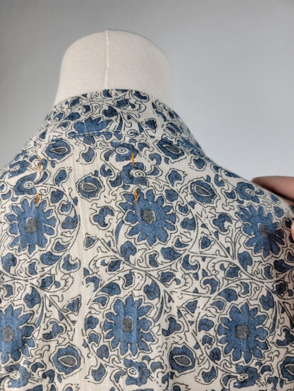 Pietsie Atlin Boho Blouse Top Womens size M 100% Cotton Blue Floral Band Collar - Picture 6 of 17